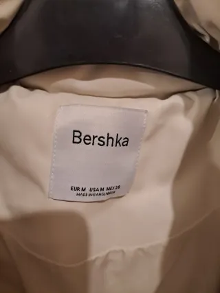 Chaqueta Bershka Beige