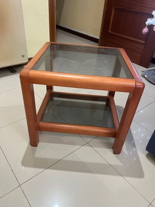 Mesa auxiliar madera y cristal 48cm de ancho y 43