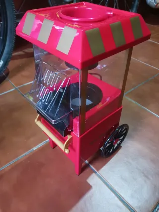 Máquina de palomitas roja
