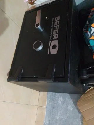 Armero SEFER Negro y Plateado