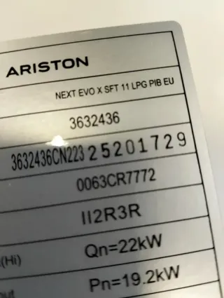 Ariston Next Evo X 11L estanco butano/propano