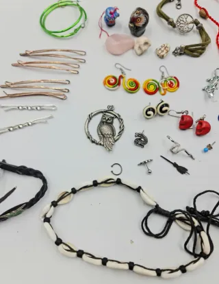 LOTE BISUTERIA MULTICOLOR