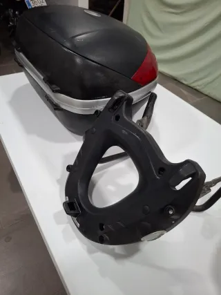 Maleta Baúl Moto Givi Negra