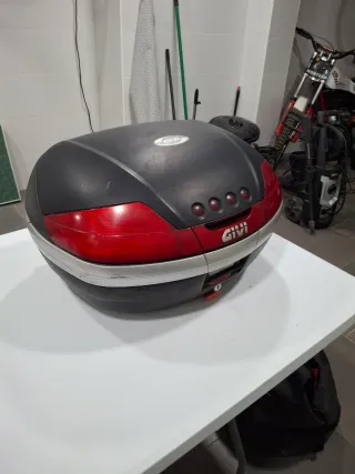 Maleta Baúl Moto Givi Negra