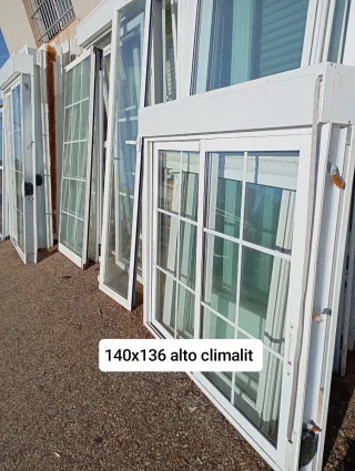 Ventana aluminio corredera 152x137