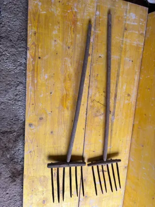 Biergos de madera rústicos