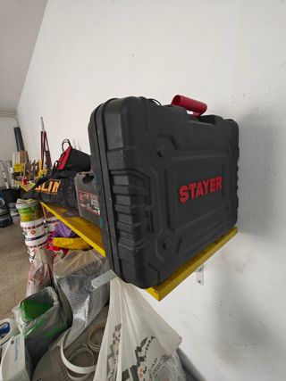 Maletín STAYER y material construcción