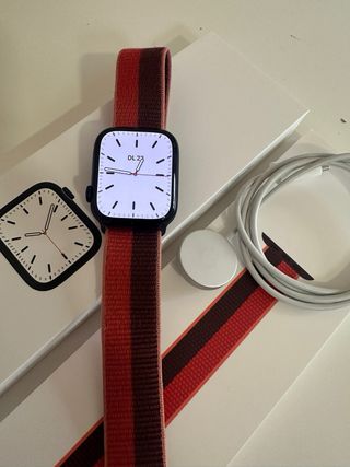 Apple Watch Series 7 45mm GPS + Cellular