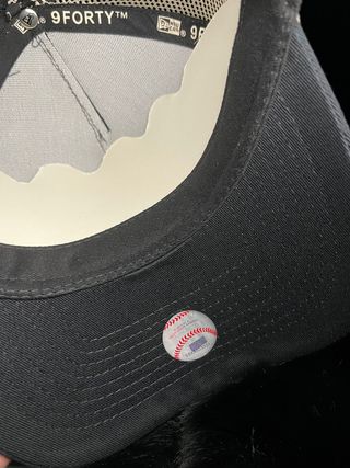 Gorra New Era LA Flores Beige y Negra