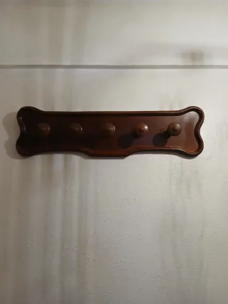 Perchero de madera para pared