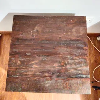 Mesita de noche de madera