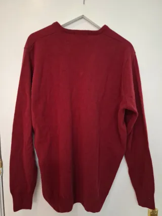 Jersey Molgoy cuello pico granate lana y angora