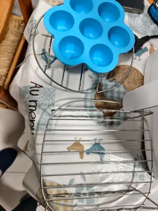 Freidora Cosori Blanca con Accesorios