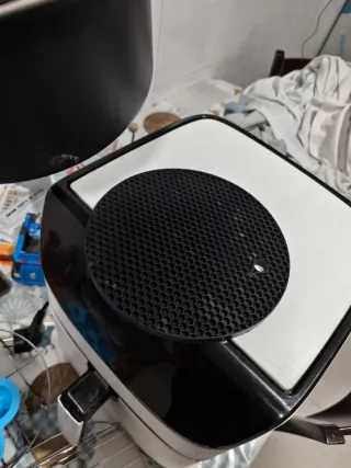 Freidora Cosori Blanca con Accesorios