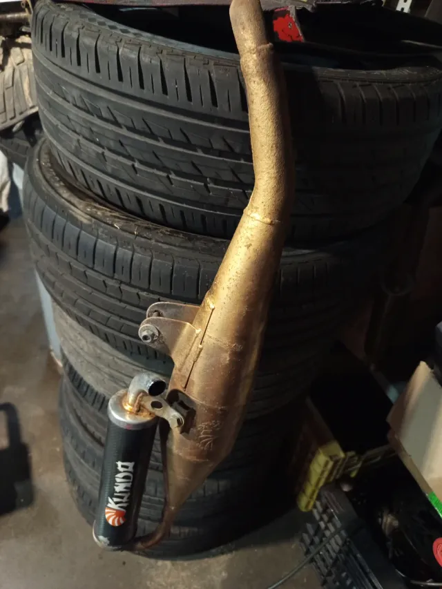 Escape Kundo para moto