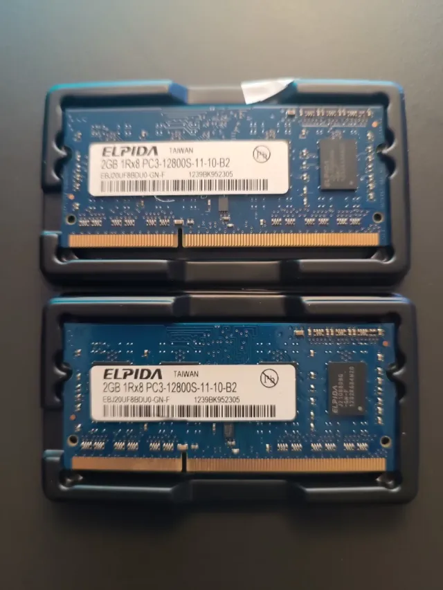 2x 2GB ELPIDA PC3-12800S DDR3 RAM