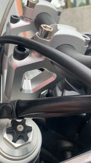 Suplemento manillar Triumph Tiger