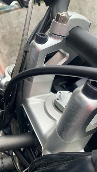 Suplemento manillar Triumph Tiger