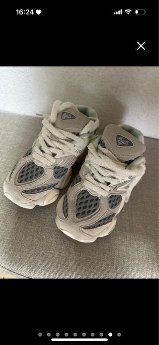 New Balance 9070 Beige reflectantes 37 pequeño