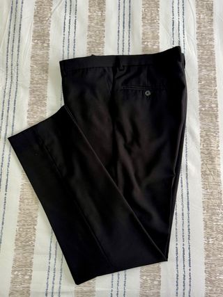 Traje negro elegante