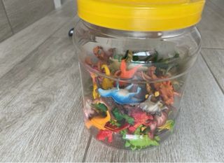 Dinosaurio Jurassic World Carnotaurus