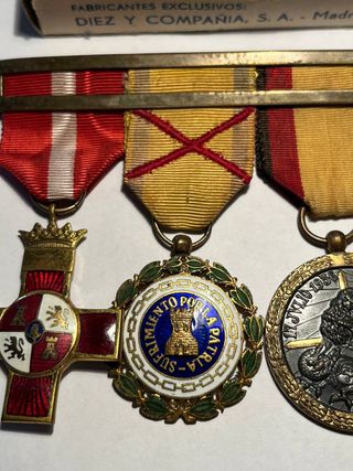Pasador 4 medallas Guerra Civil