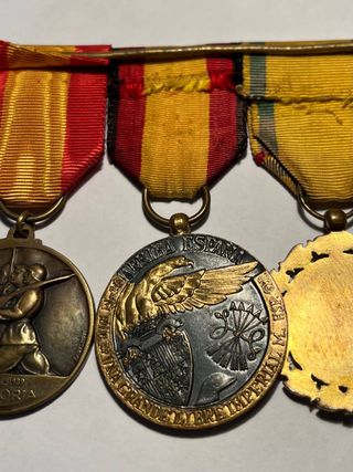 Pasador 4 medallas Guerra Civil