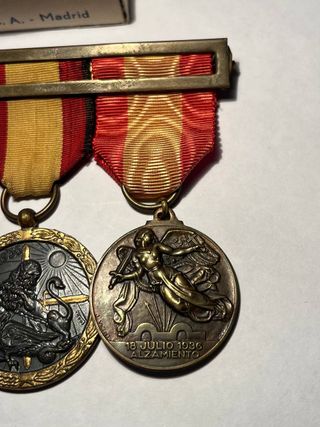 Pasador 4 medallas Guerra Civil