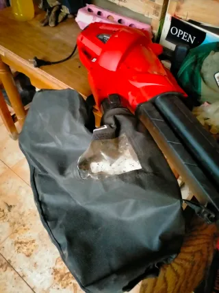 Soplador de hojas eléctrico Einhell