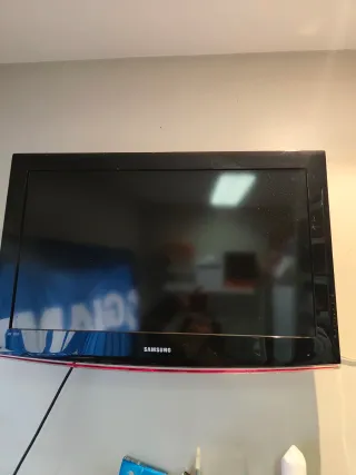 Televisor Samsung 32 Negro. Mandar wasap 651863919