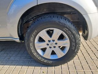 Nissan Pathfinder 2.5 dCi 174CV LE 7 plazas
