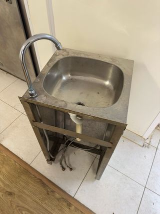 Lavamanos industrial de pie agua fría/caliente