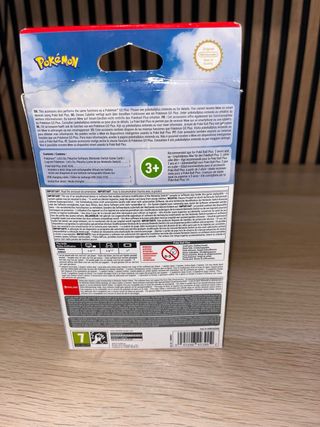 Pokémon Let's Go Pikachu + Poké Ball Plus