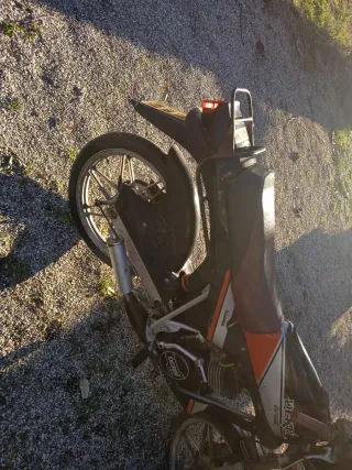 Derbi FDX de serie falta ITV papeles al día