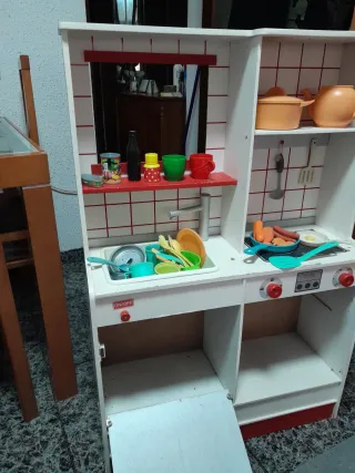 Cocinita de madera infantil
