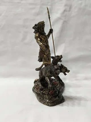 Figura Hades Veronese estilo bronce nueva en caja