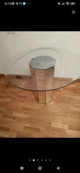 Mesa redonda cristal y pie octogonal