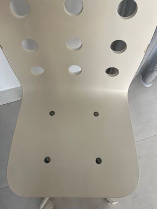 Silla de madera Ikea blanca