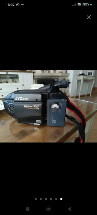 Videocámara JVC con bolsa y todos los accesorios