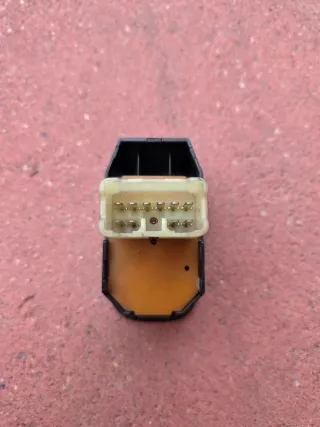 Mando retrovisores Toyota años 90's.