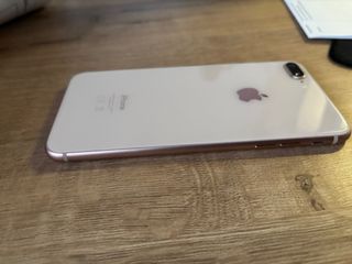 iPhone 8 Plus 64GB Rosa Batería 73%