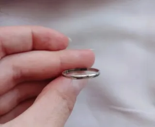Anillo plata con piedra brillante