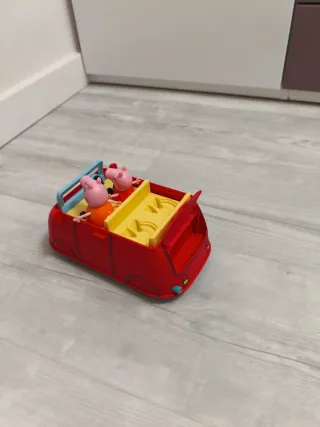 Coche Peppa Pig. Con sonido