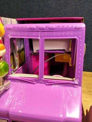Barbie Food truck de juguete , muñeca y vehículo