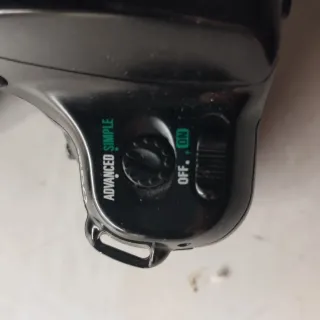 Cámara Nikon F50 + Objetivo AF NIKKOR 28-80mm