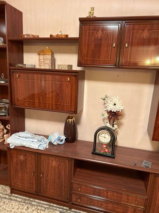 Mueble de salón clásico madera