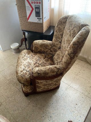 Sillón tapizado estampado