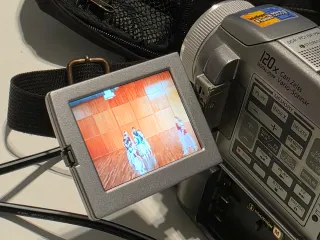 Videocámara Sony MiniDV DCR-PC115E