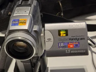 Videocámara Sony MiniDV DCR-PC115E