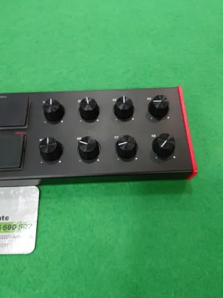 Controlador Akai LPD8